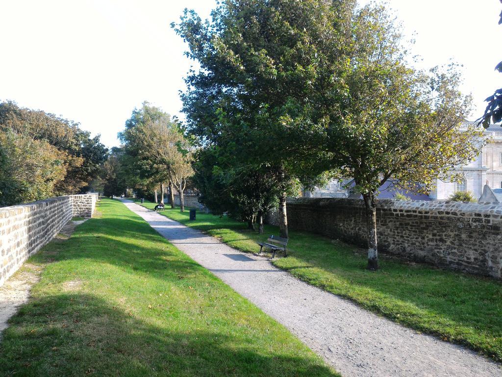 Studio 2 Pers En Vieille Ville Parking Gratuit - By La Source D'Orfee Boulogne-sur-Mer Luaran gambar